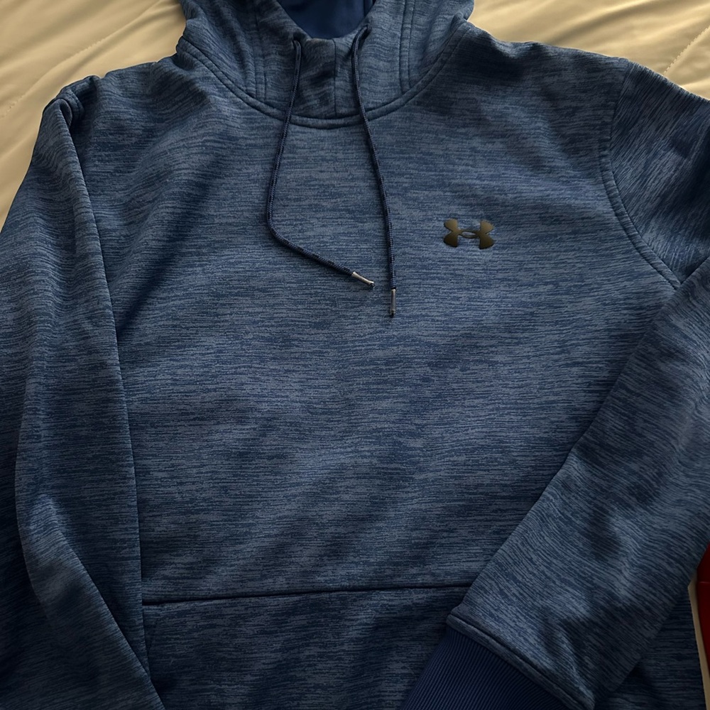 Men’s Under Armour hoodie